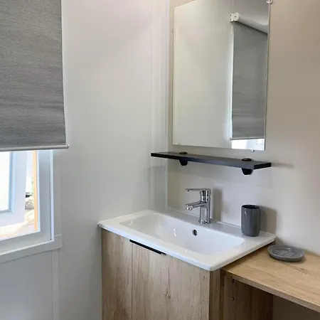 Mobil-home 8pers Proche Des Plages Et Piscine Ferienhaus